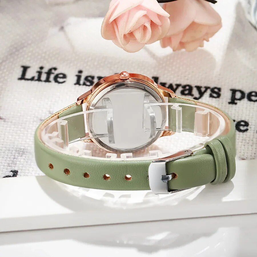 Elegant Quartz Leather Wristwatch for Women - Image 5
