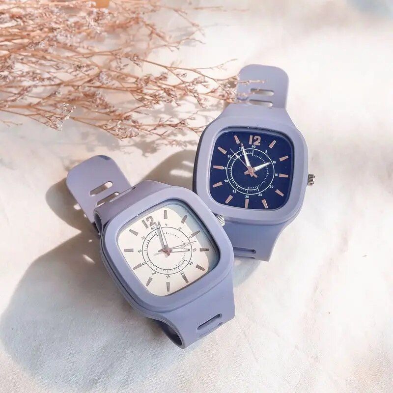 Korean Style Quartz Square Wristwatch - Image 4