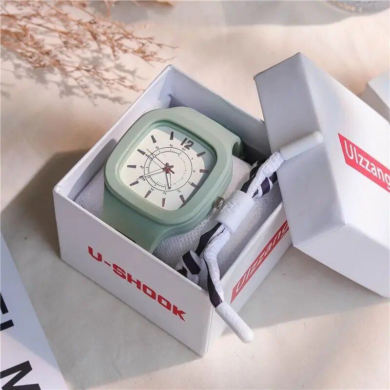 Korean Style Quartz Square Wristwatch - Image 6