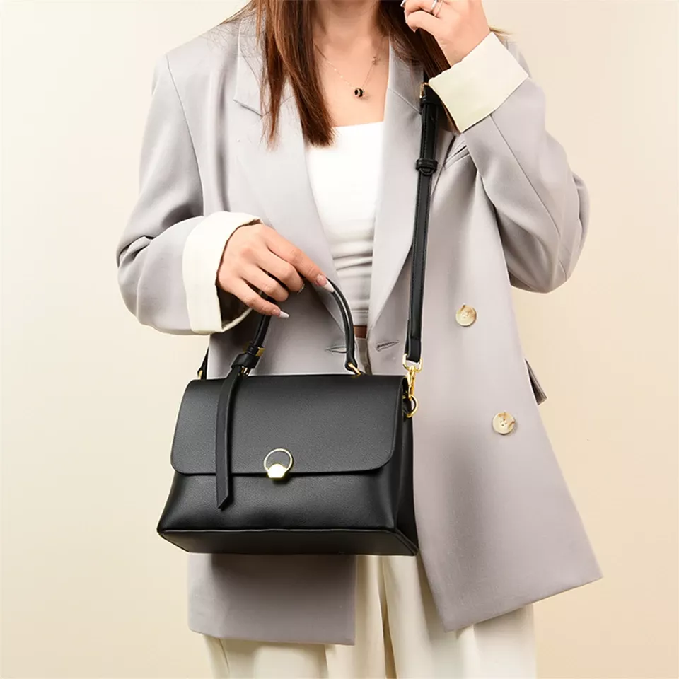 Elegant Crossbody & Shoulder Fashion Handbag for Women - Image 2