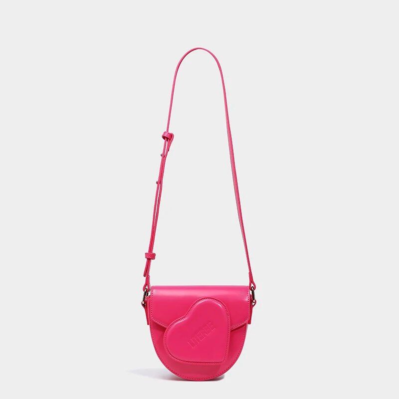 Chic Heart Saddle Crossbody Bag - Image 3