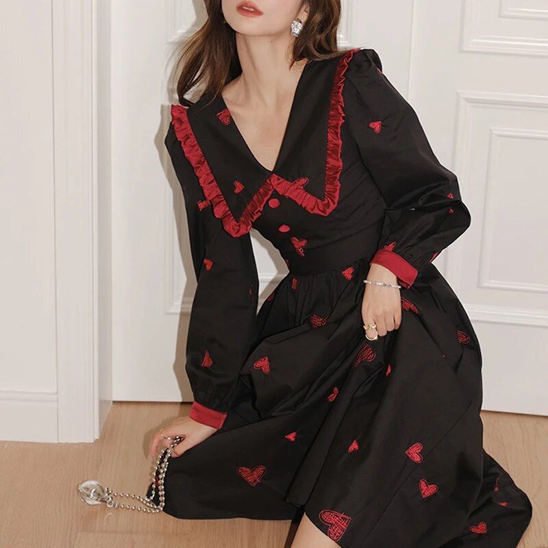 Elegant Vintage Puff Sleeve Gothic Dress - Image 2