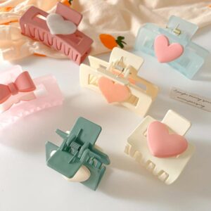 Chic Heart Hair Claws: Sweeten Your Look with Fashionable Hair Accessories