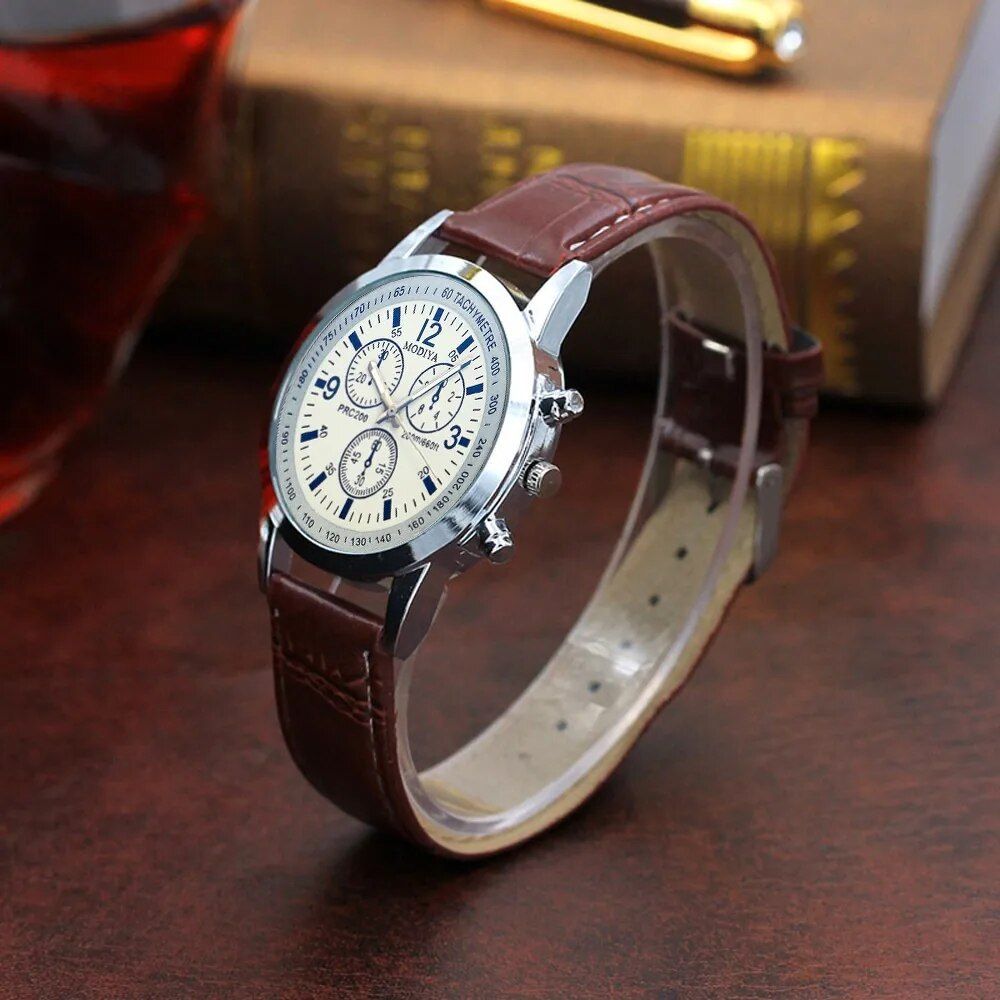 Elegant Men's Quartz Sports Watch - Image 6