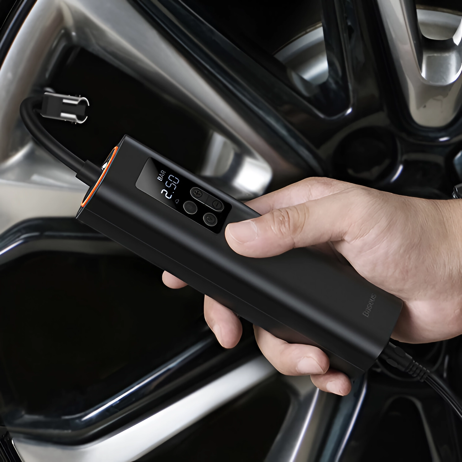 Portable Air Compressor Pump for Car - Image 4